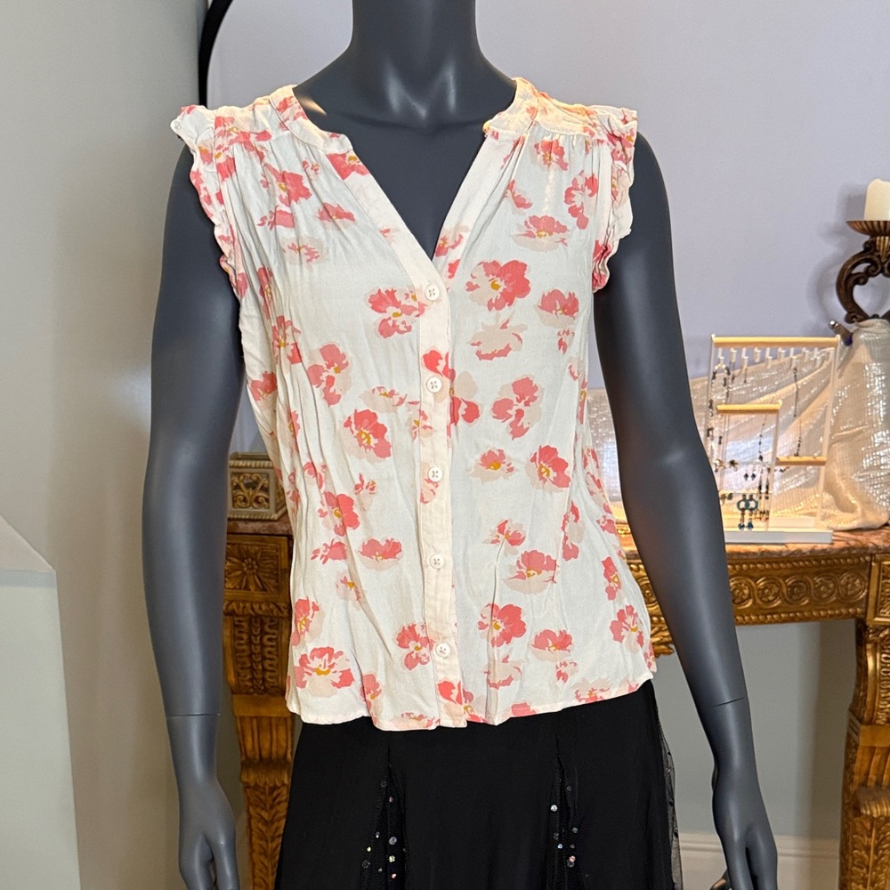 Sanctuary Coral Floral Split Neck Sleeveless Blouse